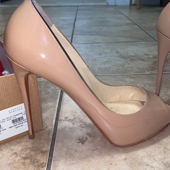 very prive 120 patent nude Christian Louboutin - Picture 5 of 11